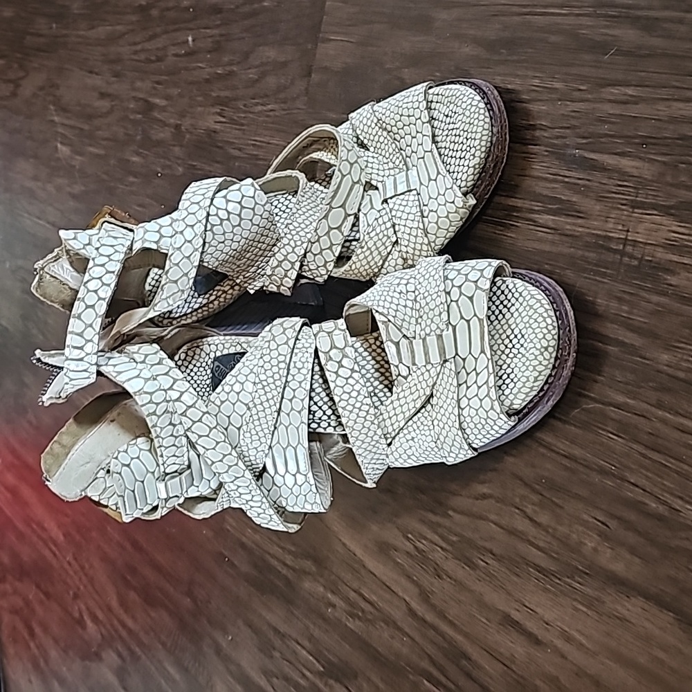 FreeBird Rare Claw White Python Snake Heel Sandals
